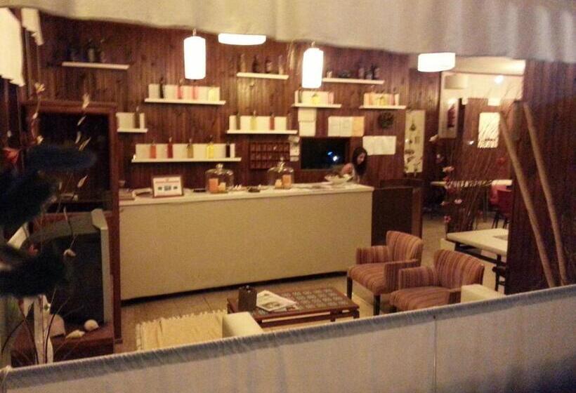 ホテル Hosteria Costa Azul