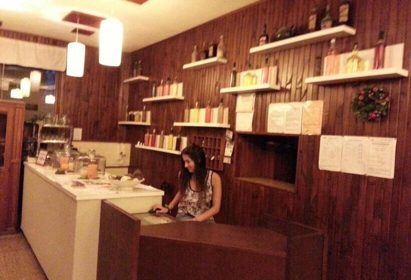 ホテル Hosteria Costa Azul