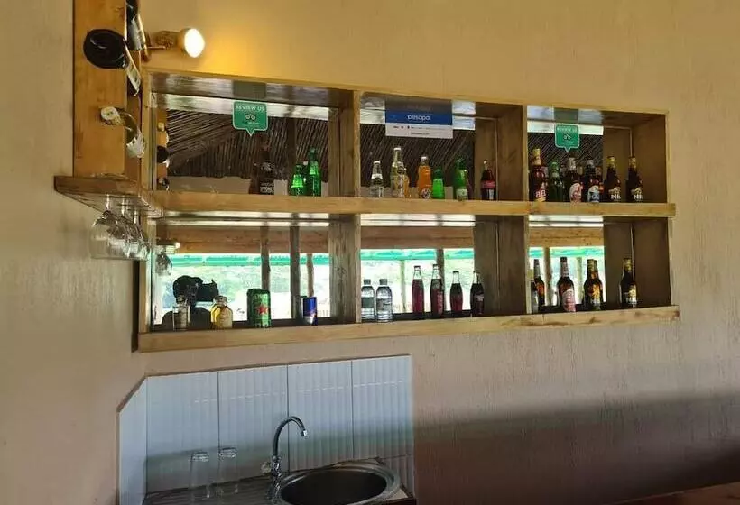 Hotelli Ishasha Pride Lodge