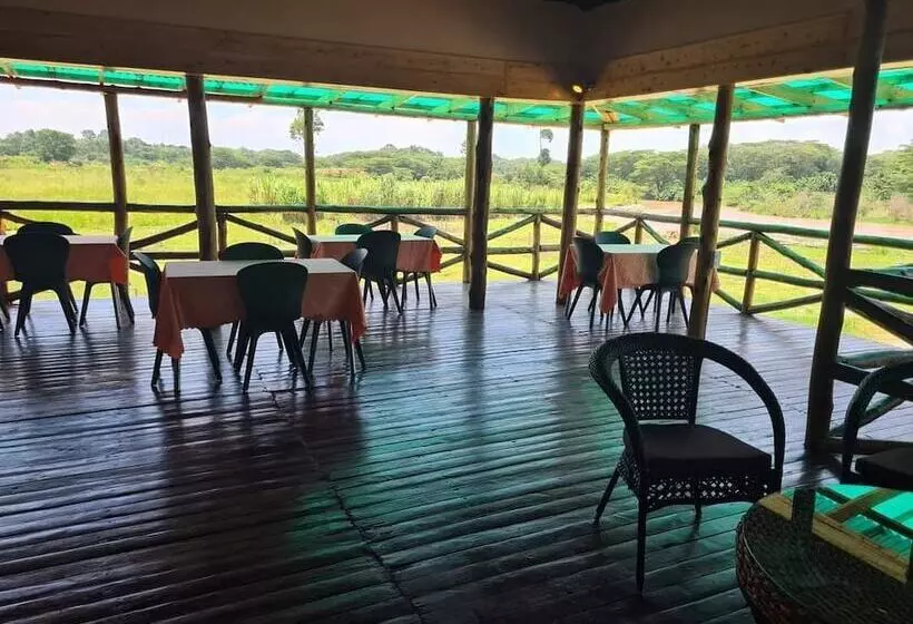 Hotelli Ishasha Pride Lodge