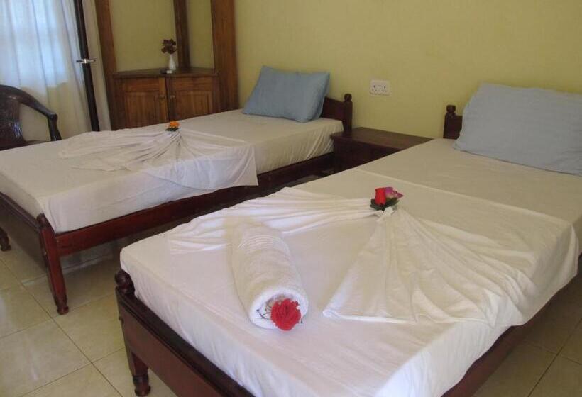 Hotel Platinum Resort