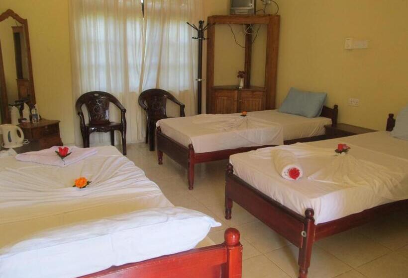 Hotel Platinum Resort