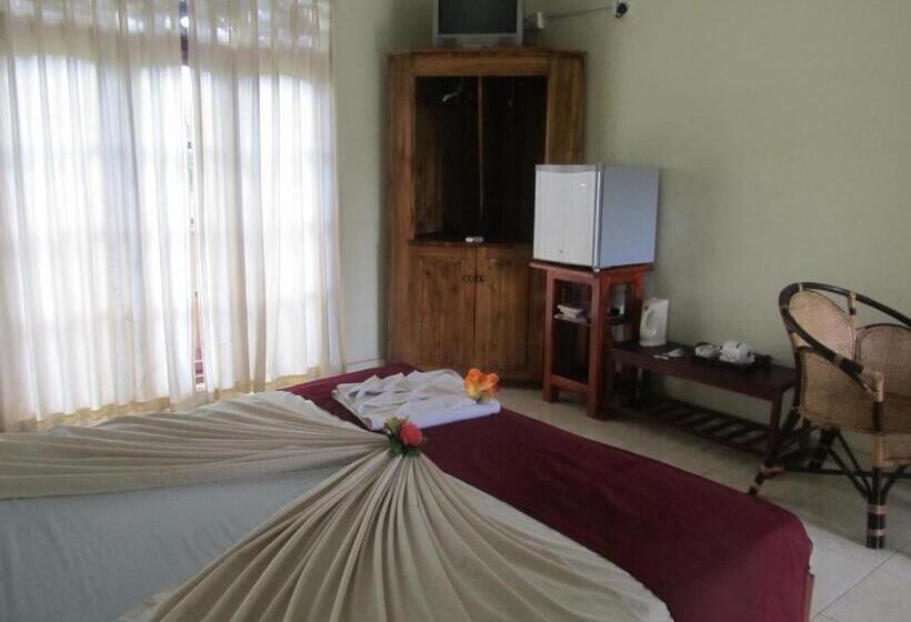 Hotel Platinum Resort