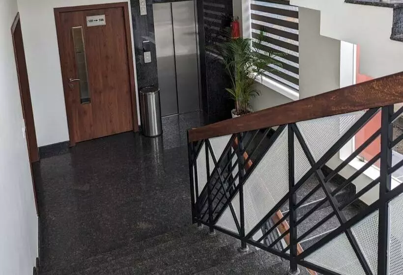 Hotelli Royalton Residency