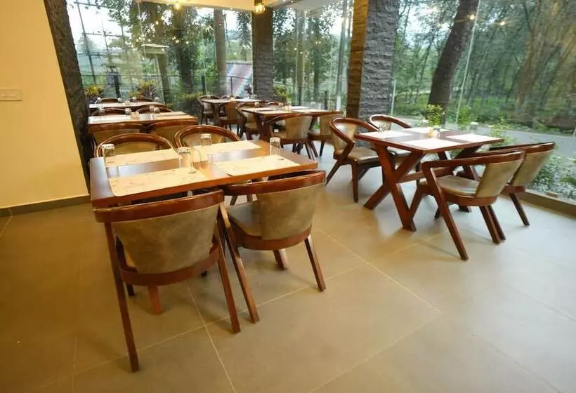 Hotelli Royalton Residency