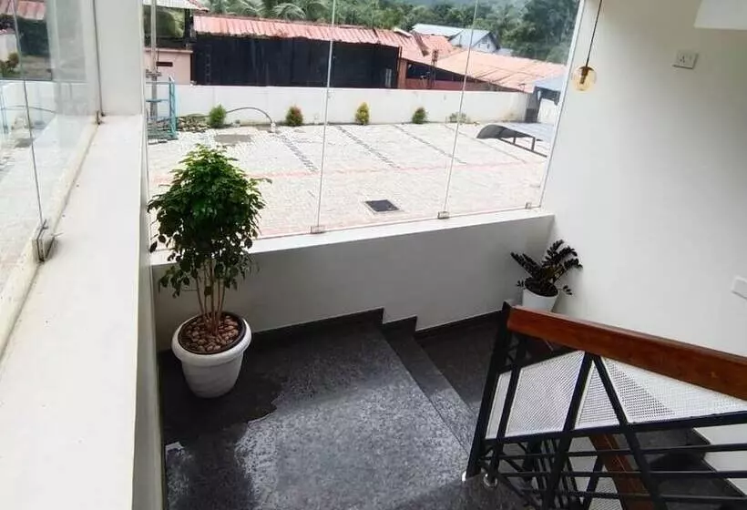 Hotelli Royalton Residency