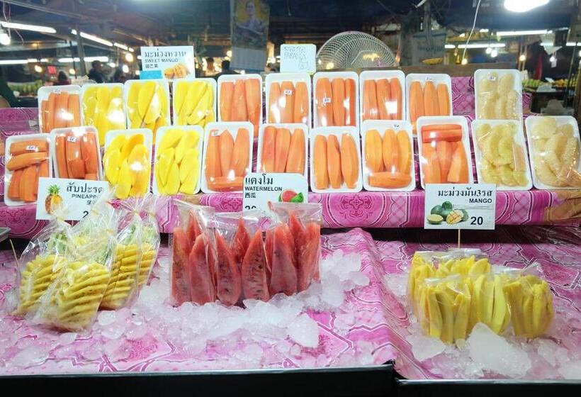 هتل Tiya House Rooms & Cafe