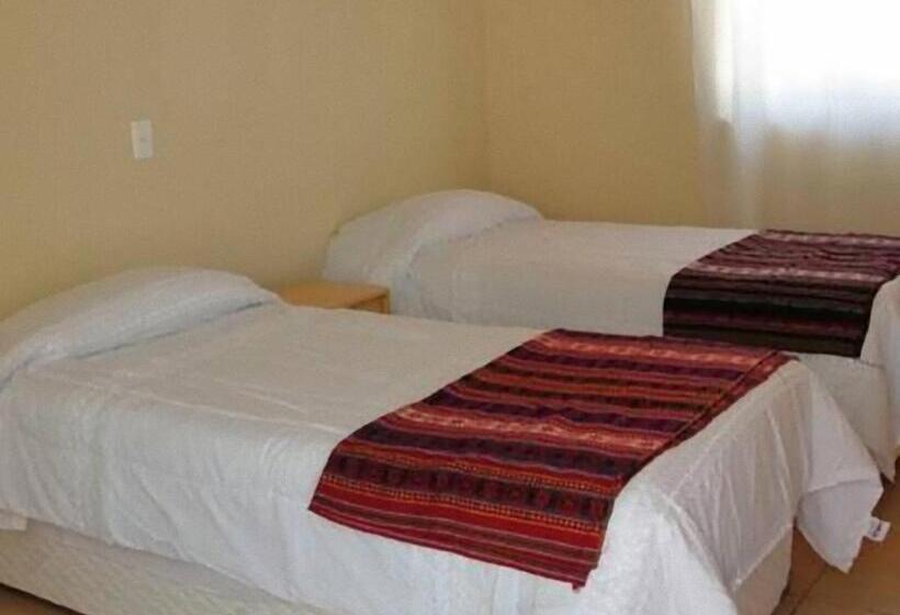 پانسیون Altos Del Lascar