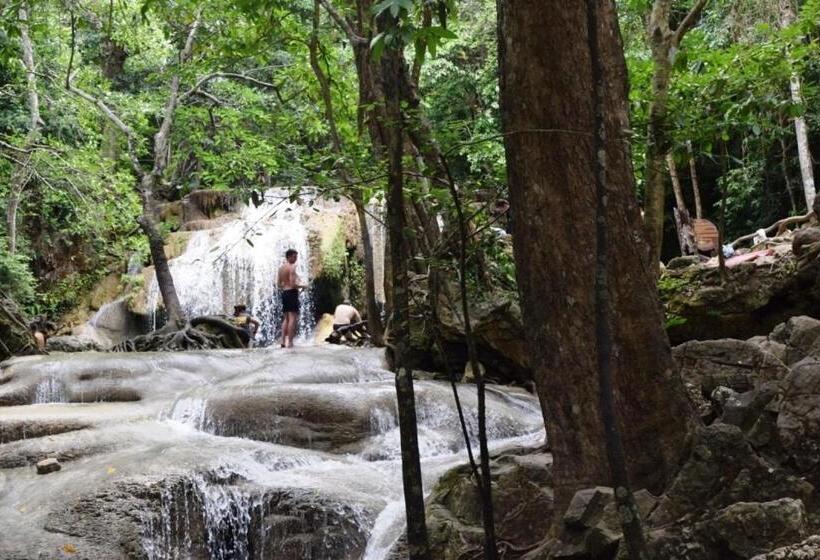 بنسيون Ban Sabai Sabai Guest House