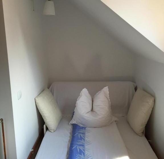 پانسیون Casa Bunicilor