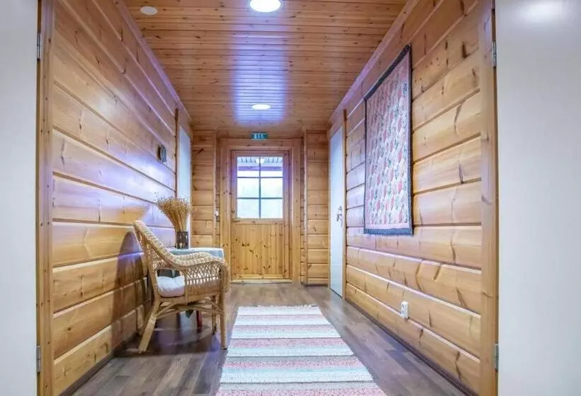 Majatalo Guest House Haapaniemen Hirsikartano