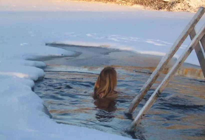 Majatalo Guest House Haapaniemen Hirsikartano