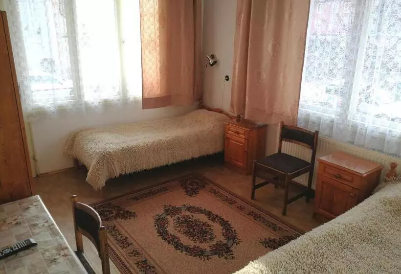 Majatalo Guest Rooms Metaksinovi