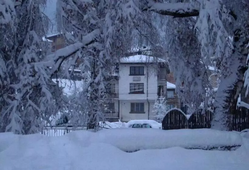 Majatalo Guest Rooms Metaksinovi