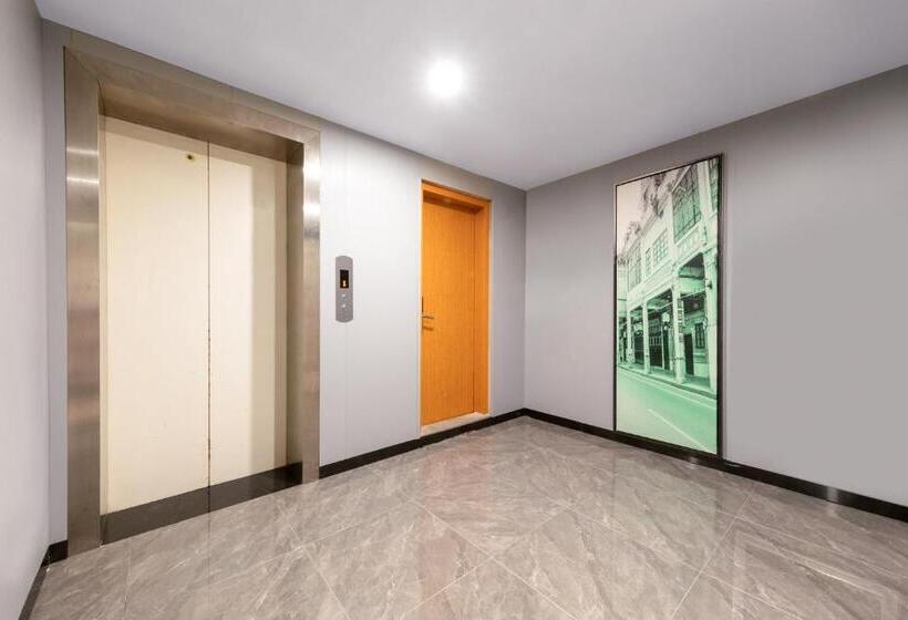 Xana Lite Hotel Guangzhou Fangcun Huadiwan Metro Station