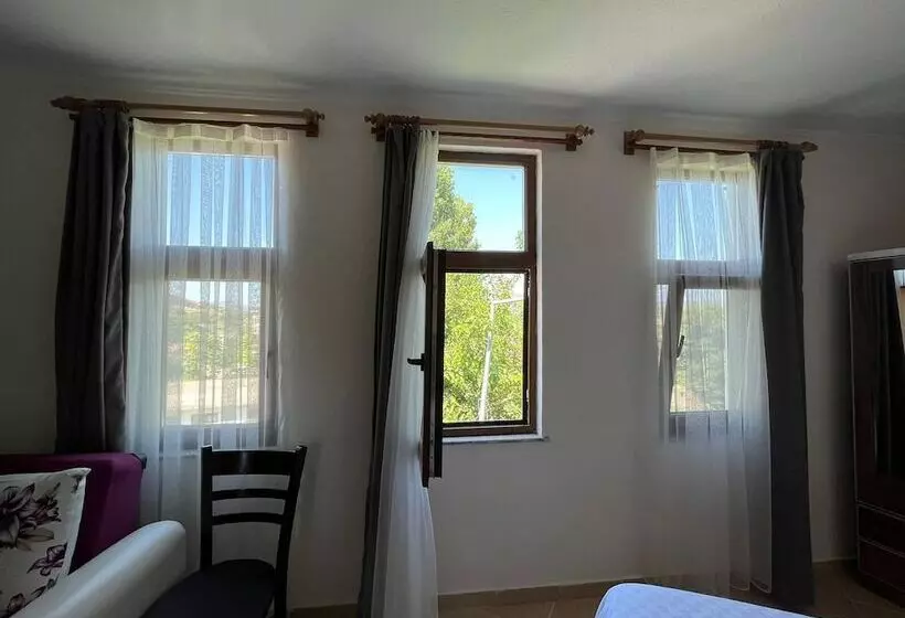 Akar Butik Otel Gökçeada