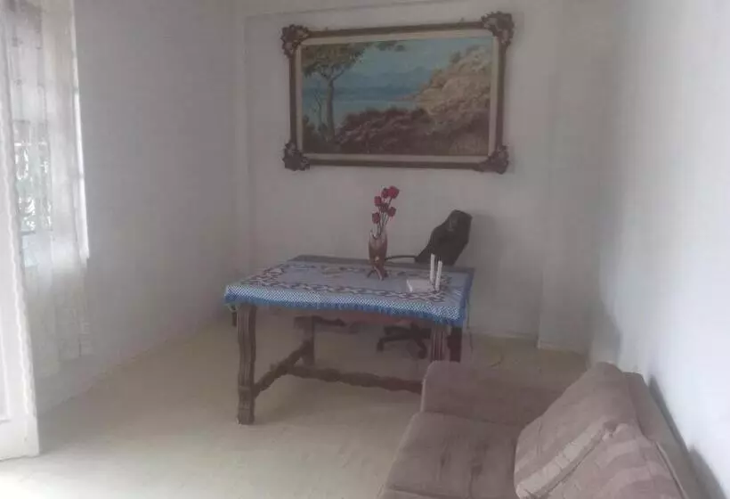 ユースホステル Quarto De Casal Q3