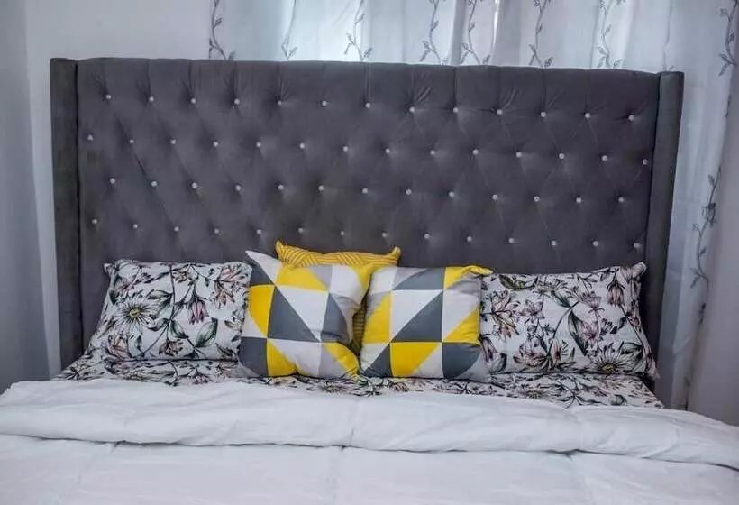 تختخواب و صبحانه Geza Luxury Apartment