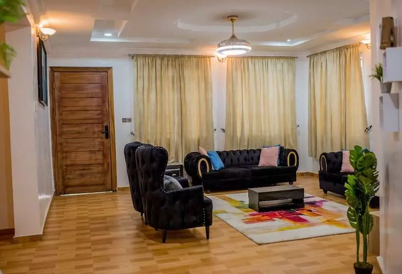 تختخواب و صبحانه Geza Luxury Apartment