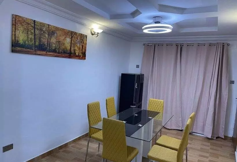 تختخواب و صبحانه Geza Luxury Apartment
