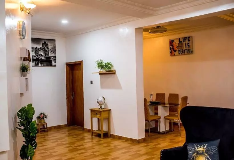 تختخواب و صبحانه Geza Luxury Apartment