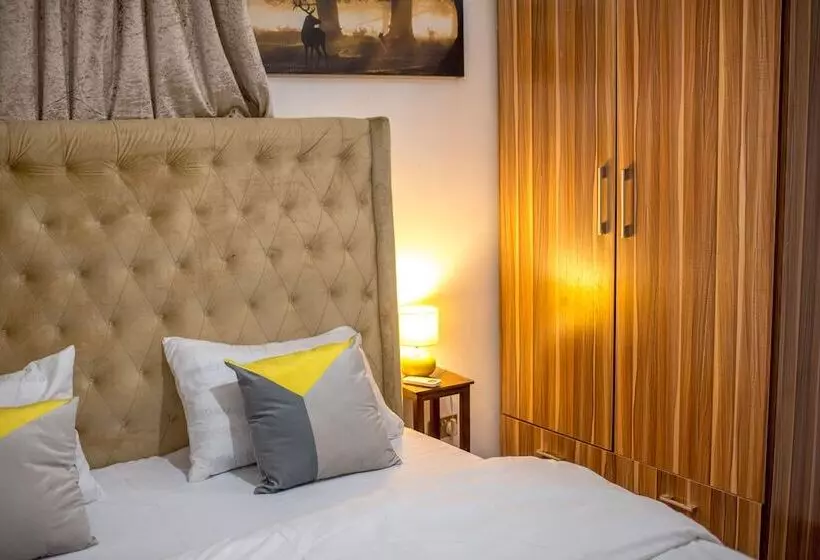 تختخواب و صبحانه Geza Luxury Apartment