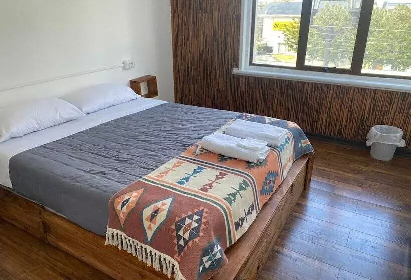 ベッドアンドブレックファースト Hostal Ochen Punta Arenas