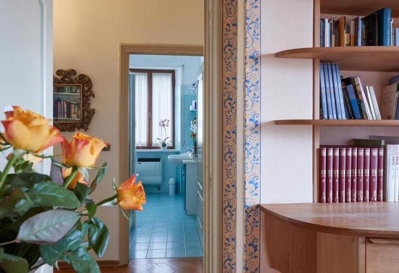 تختخواب و صبحانه Le Balze Camere In Villa