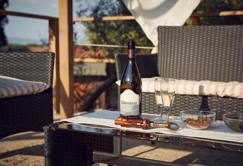 تختخواب و صبحانه Le Balze Camere In Villa