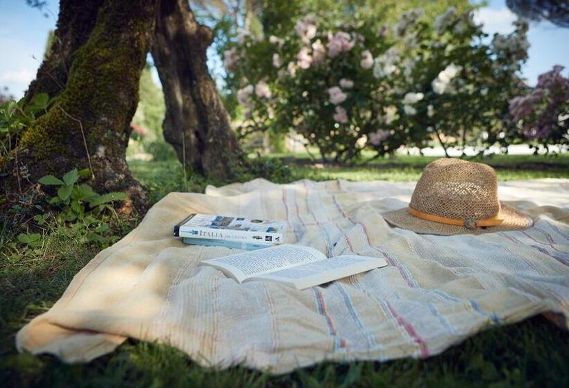 تختخواب و صبحانه Le Balze Camere In Villa