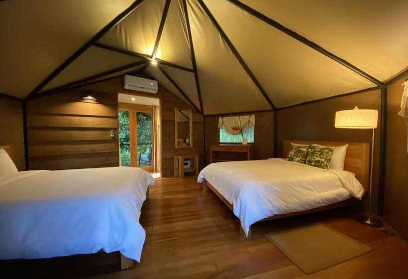 בית מלון כפרי Arenal Glamping