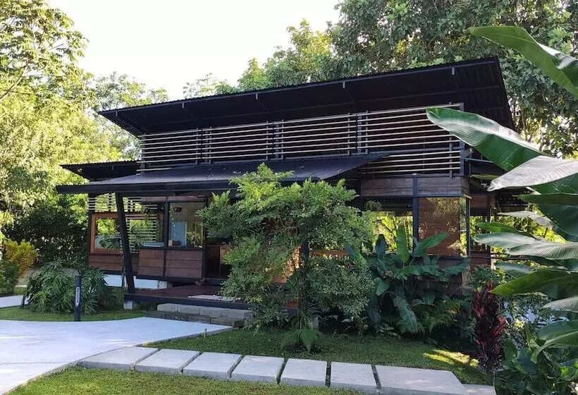 هتل Arenal Glamping