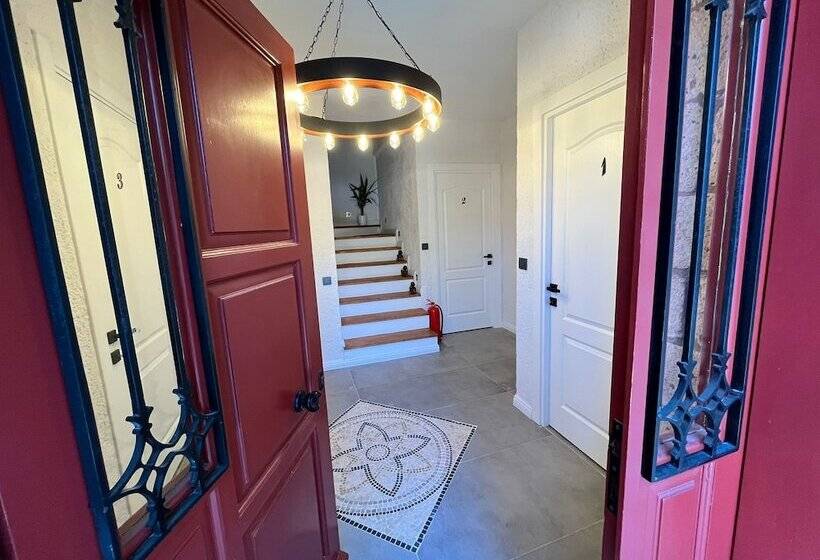 هتل Armi Alaçatı