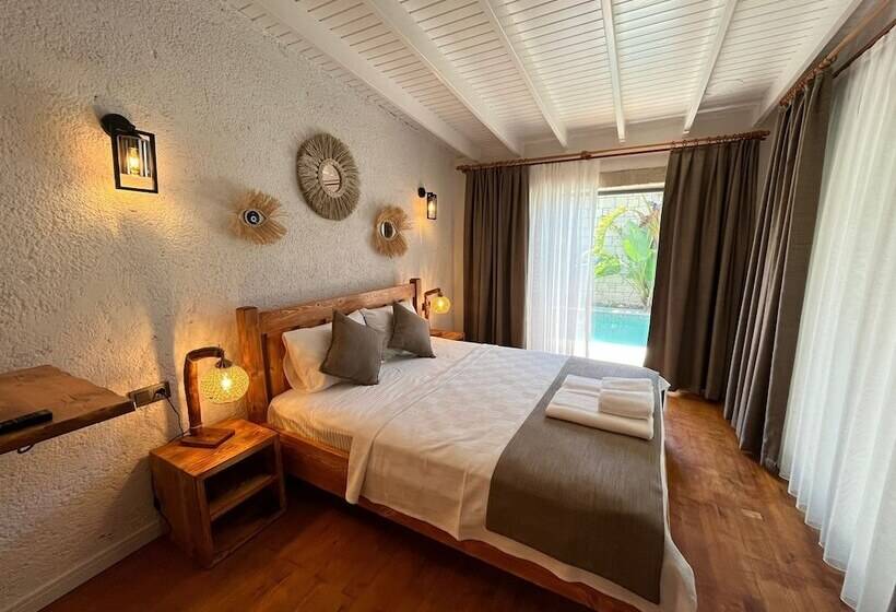 هتل Armi Alaçatı