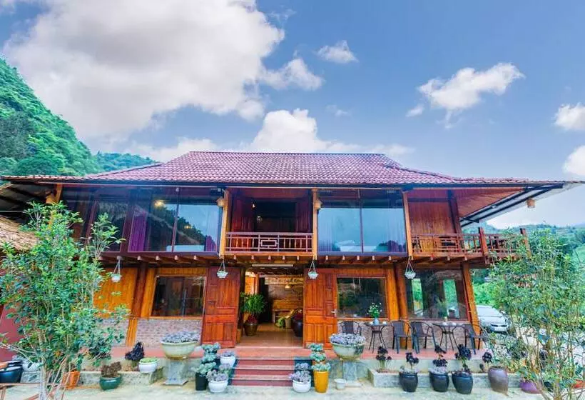 هتل Bac Ha Lodge Retreat