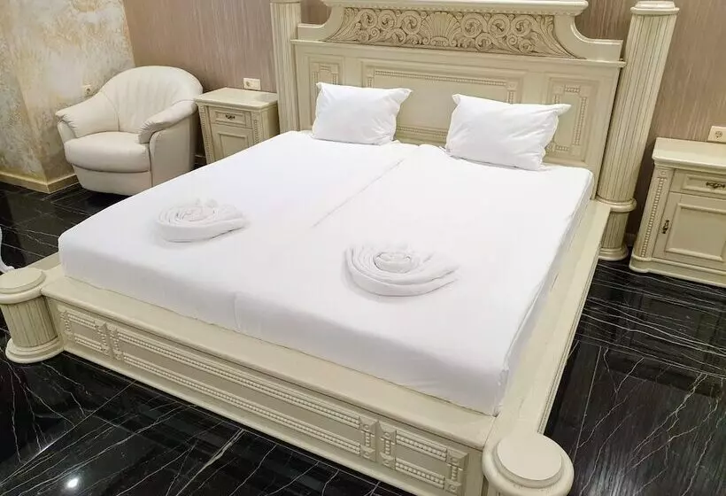هتل Central