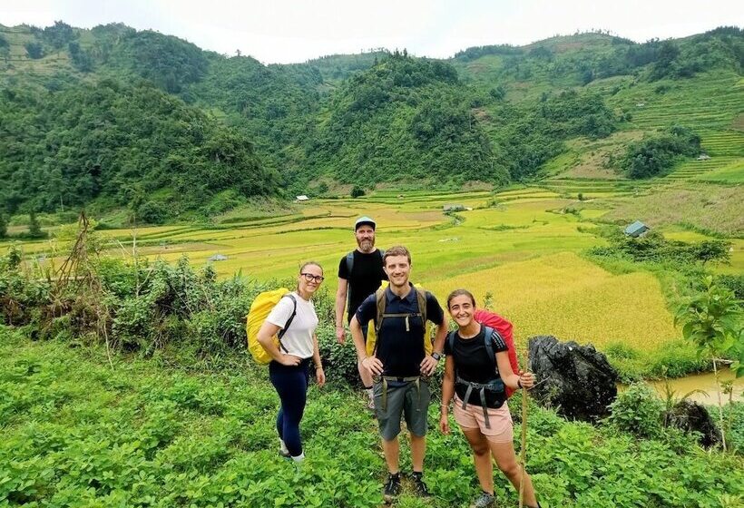 هتل Bac Ha Charm Stay