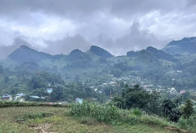 هتل Bac Ha Charm Stay