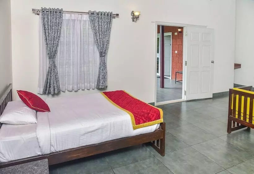 Hotelli Clover Holiday Village