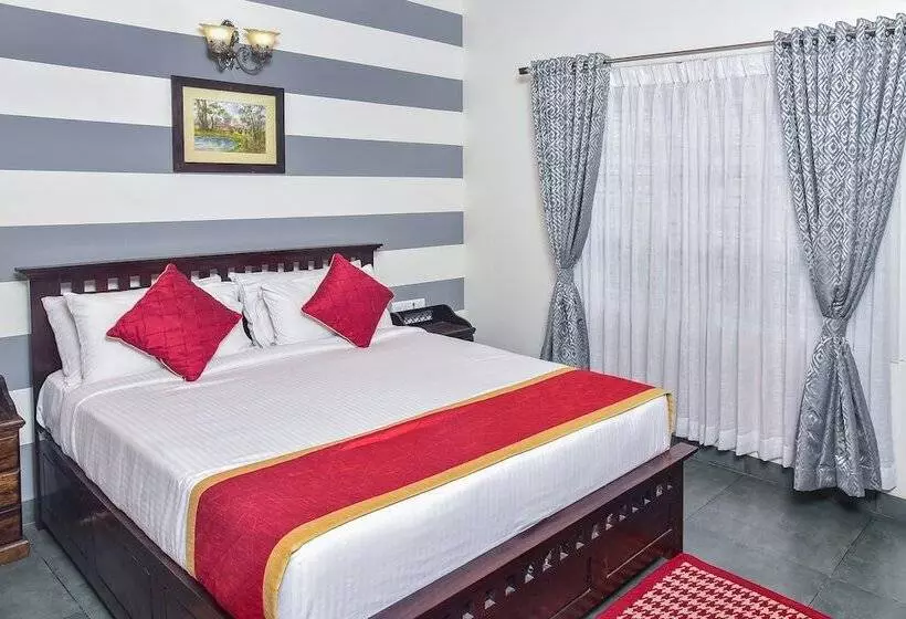 Hotelli Clover Holiday Village