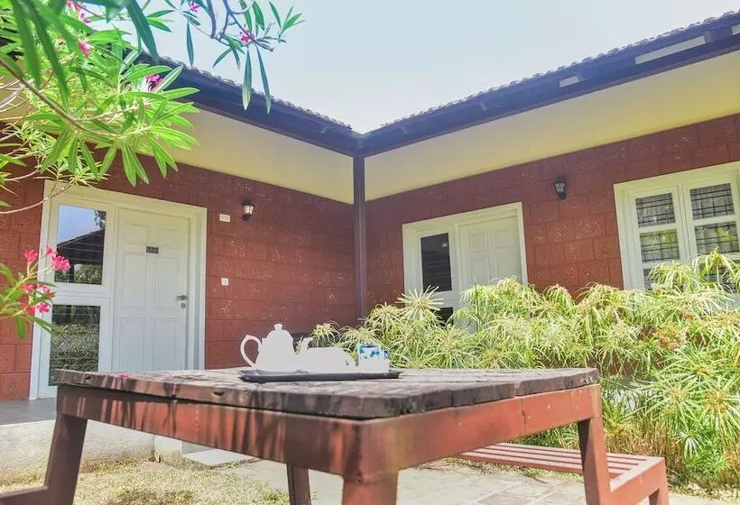 Hotelli Clover Holiday Village