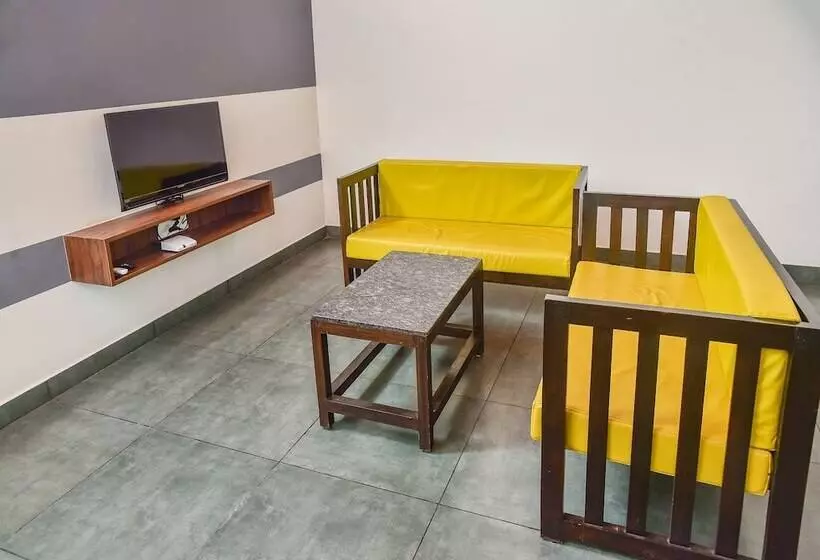 Hotelli Clover Holiday Village