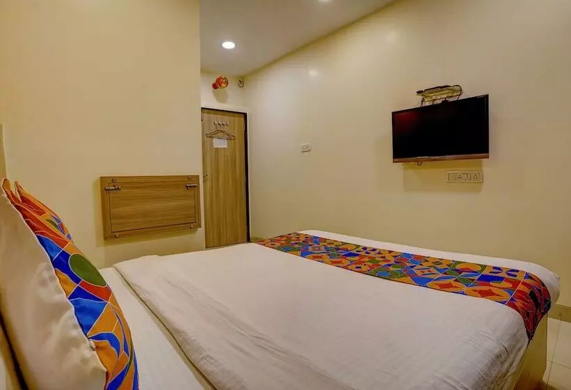 Hotelli Fabexpress Prakash Inn