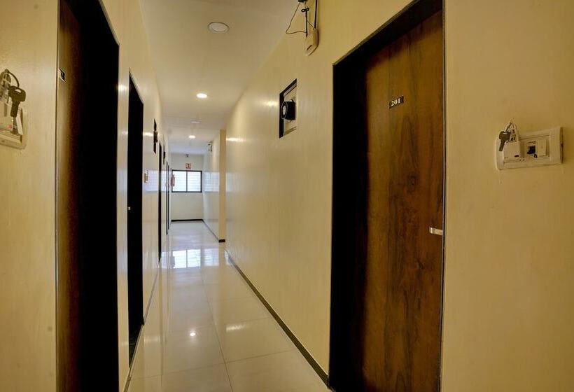 فندق Fabexpress Prakash Inn