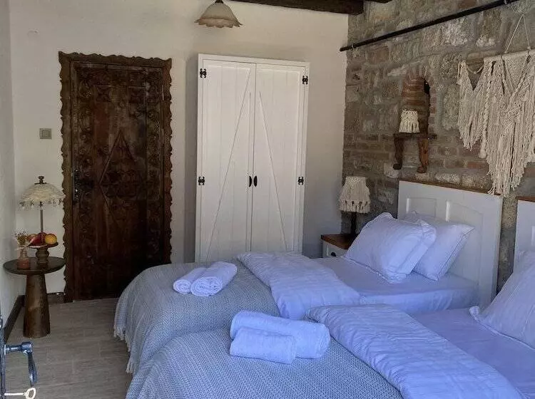 Hotelli Ionia Liberty Stone