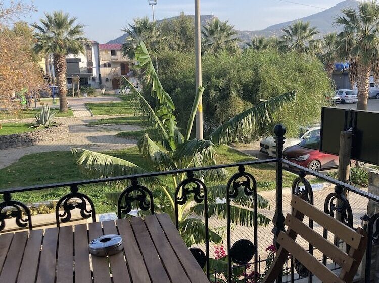 酒店 Ionia Liberty Stone