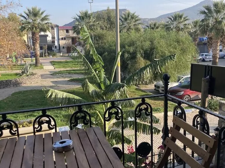 Hotelli Ionia Liberty Stone