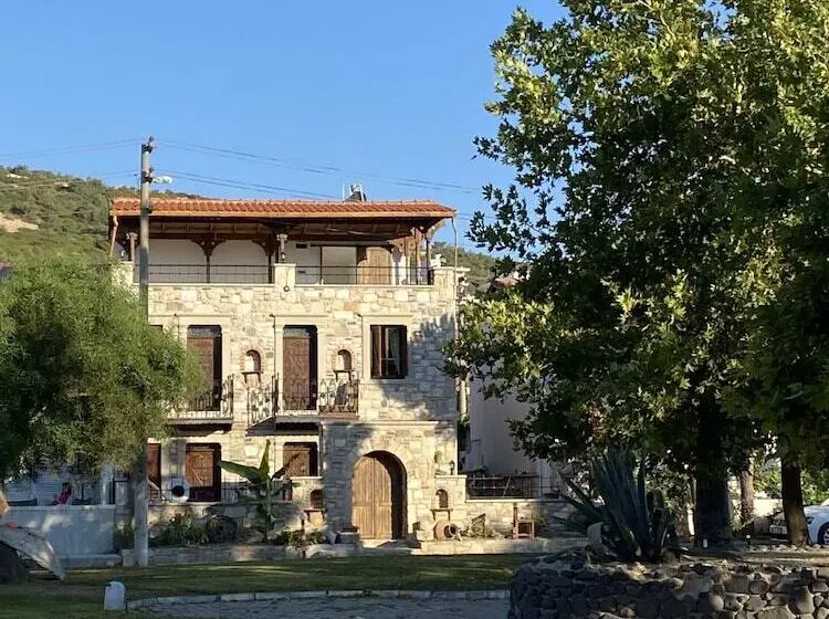 Hotelli Ionia Liberty Stone