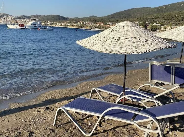 Hotelli Ionia Liberty Stone