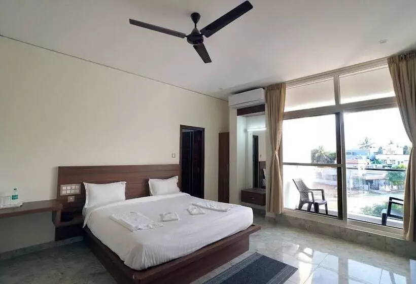 Hotelli Kcg Residency